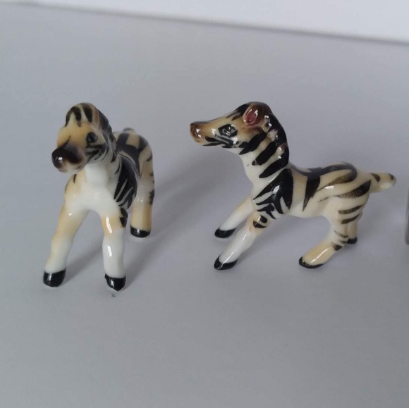 Mini Porcelain Zebra Figurines - Picture 1 of 2
